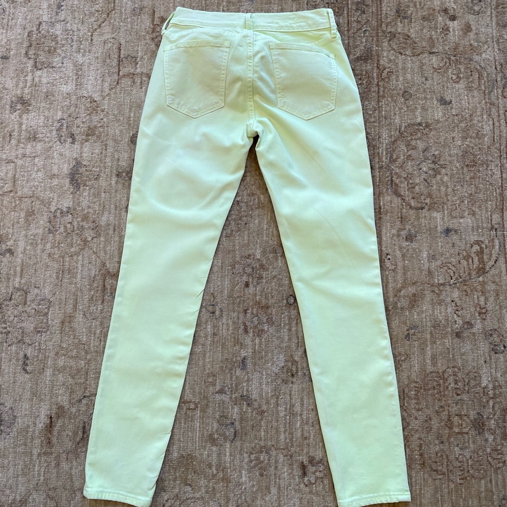 Bright yellow muted neon jeans from GAP 1969 size 0 / 25.